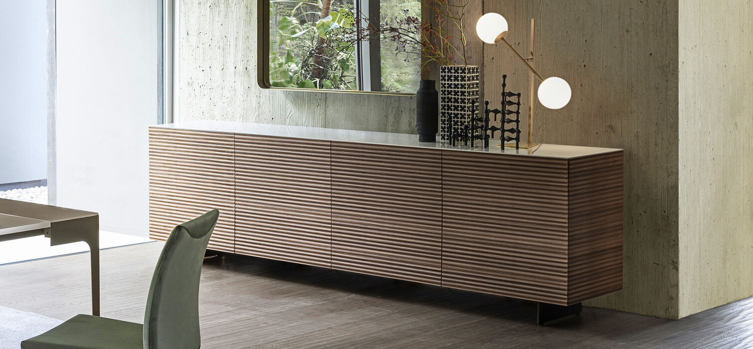 Madia moderna di design, elegante e raffinata - Riflessi Madia moderna di design, elegante e raffinata - Riflessi